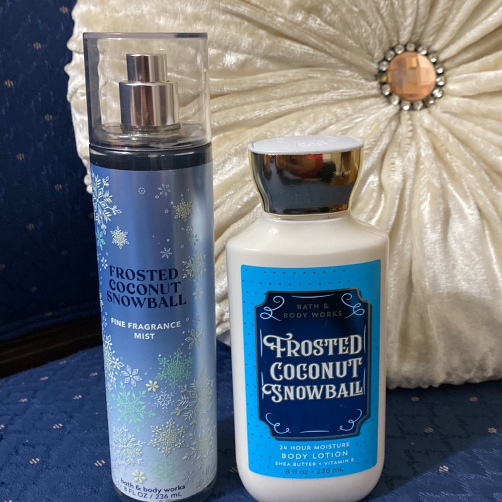 BATH & BODY WORKS SET. . . FROSTED COCONUT SNOWBALL SCENT - Picture 2 of 6